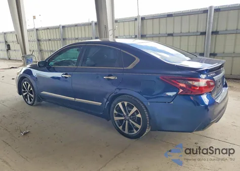 2017 Nissan Altima 2.5 z USA, uszkodzony, nr VIN 1N4AL3AP7HC138577